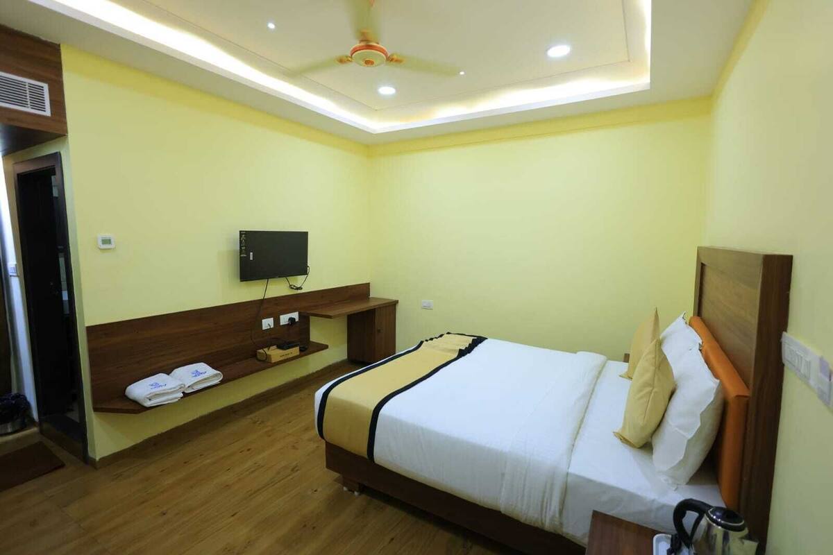 ห้องดีลักซ์ดับเบิล | พื้นที่ทำงานแบบใช้แล็ปท็อป, Wi-Fi ฟรี