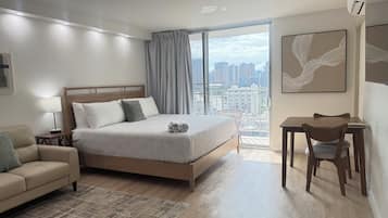 Iron/ironing board, free WiFi, bed sheets, wheelchair access