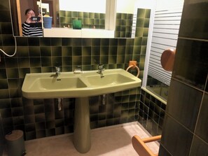 Bathroom - Vrbo Property (Pralognan-la-Vanoise)