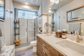 Bathroom - Walk to Mile High Stadium: Denver Home w/ Deck (Denver)