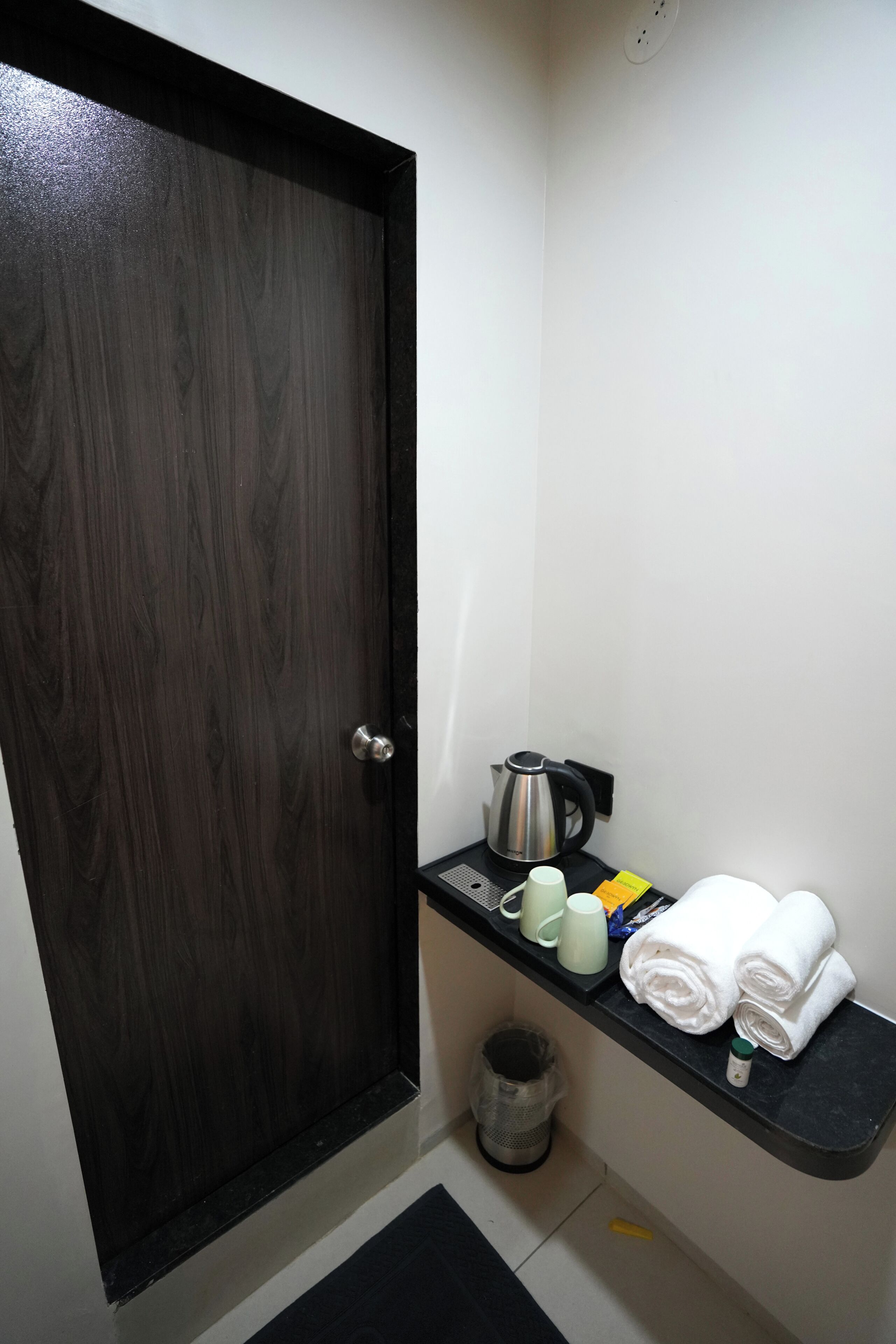 Suite familiar, 1 cama de matrimonio, no fumadores, vistas al parque | Escritorio, espacio para trabajar con un portátil, wifi gratis