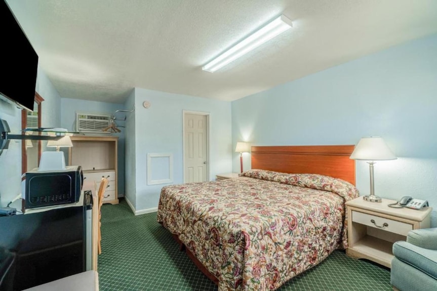 King Bed | Non-smoking - Oklahoma