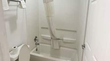 Douche, serviettes fournies