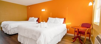 2 Queen Beds Non-Smoking