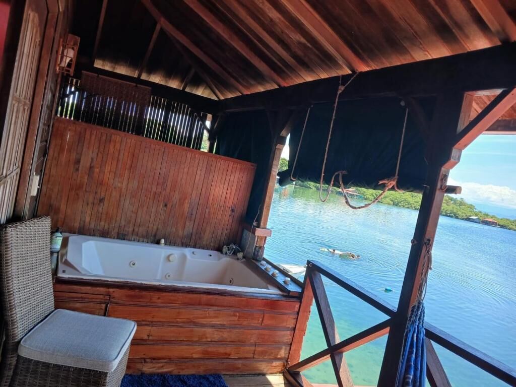 Double Room, 1 King Bed, Balcony, Sea View | Outdoor spa tub