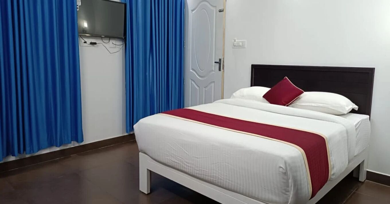 Deluxe Double Room, Garden View | Free WiFi