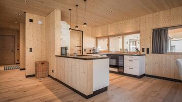 House | Private kitchen | Highchair