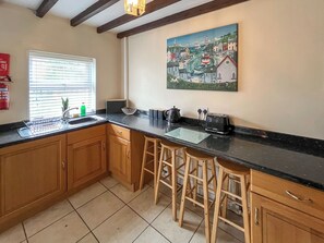 Private kitchen - Bacchus Cottage - UK51964 (Sutton-on-Sea)
