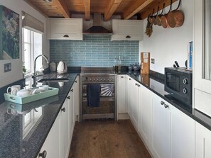 Private kitchen - 2 bedroom accommodation in Veryan (Veryan)