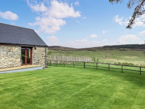 Terrace/patio - 1 bedroom accommodation in Rogart (Rogart)
