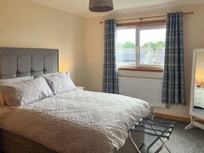 Free WiFi - 2 bedroom accommodation in Balintore (Balintore)