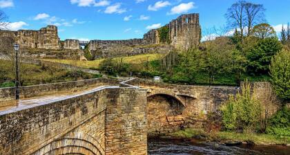 2 bedroom accommodation in Barnard Castle
