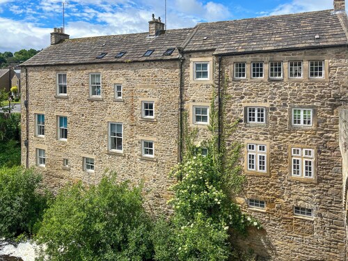 2 bedroom accommodation in Barnard Castle
