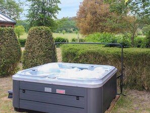 Outdoor spabad