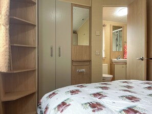 Room - Valley View - UK52130 (Oakmere, Near Northwich)