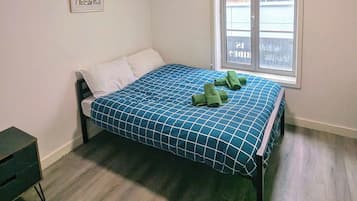 Desk, iron/ironing board, free WiFi, bed sheets