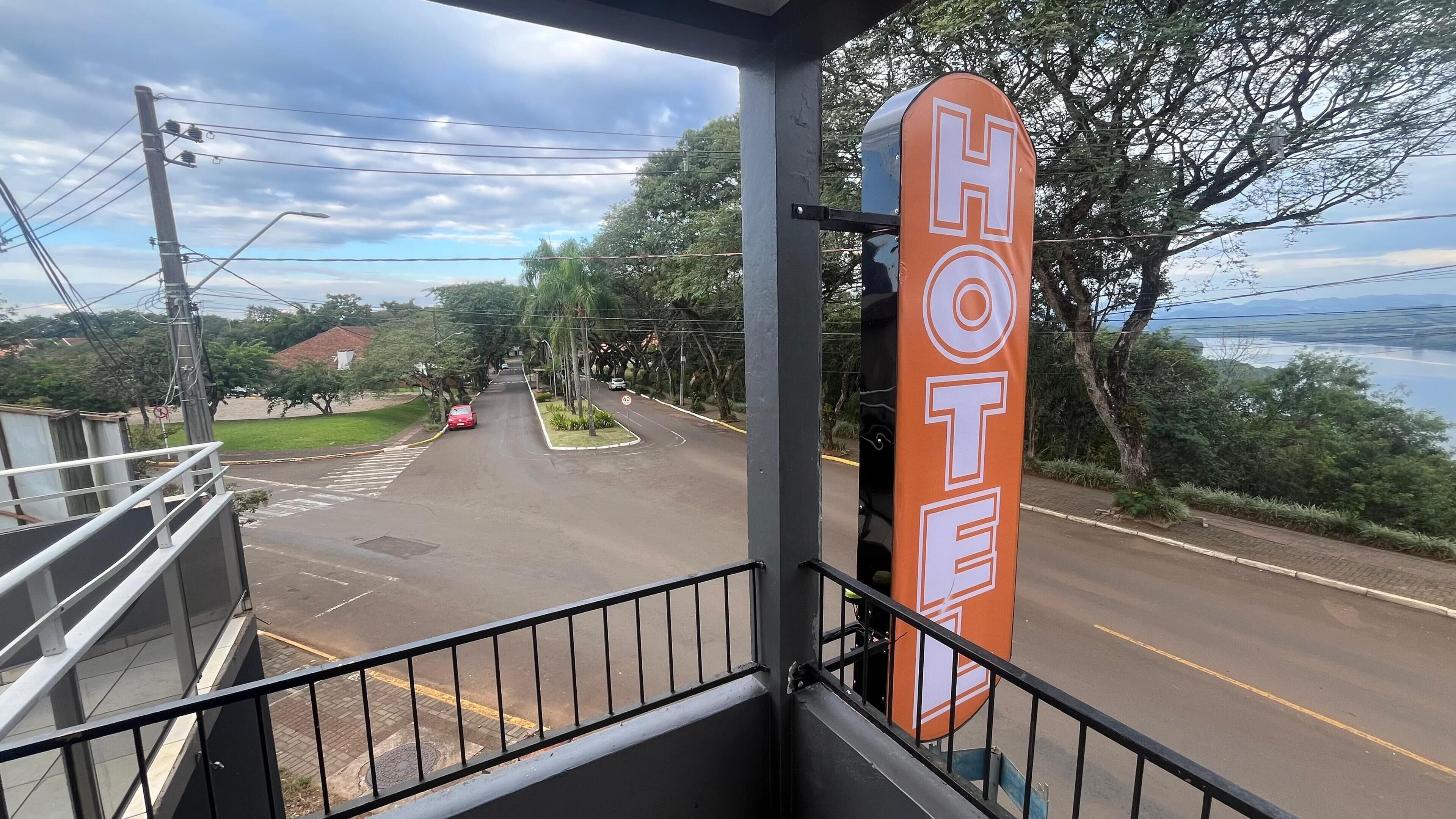Basic Double Room, Lanai, Lake View | Property grounds
