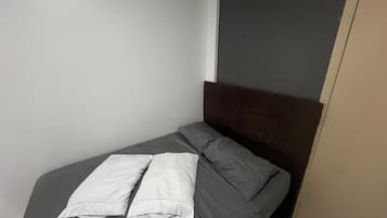 Basic Double Room, Lanai, Lake View | Free WiFi