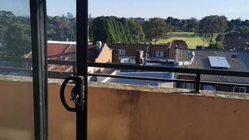 Shared Dormitory, 1 Bedroom, Balcony | Balkoni