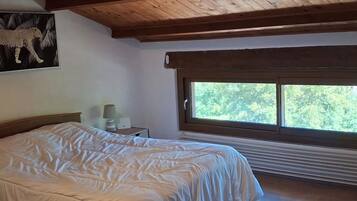 2 Schlafzimmer, Bügeleisen/Bügelbrett, Internetzugang