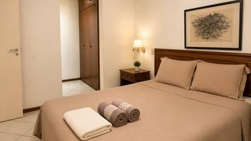 WiFi, bed sheets