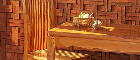 Deluxe Suite, Patio, Canal View | Outdoor dining