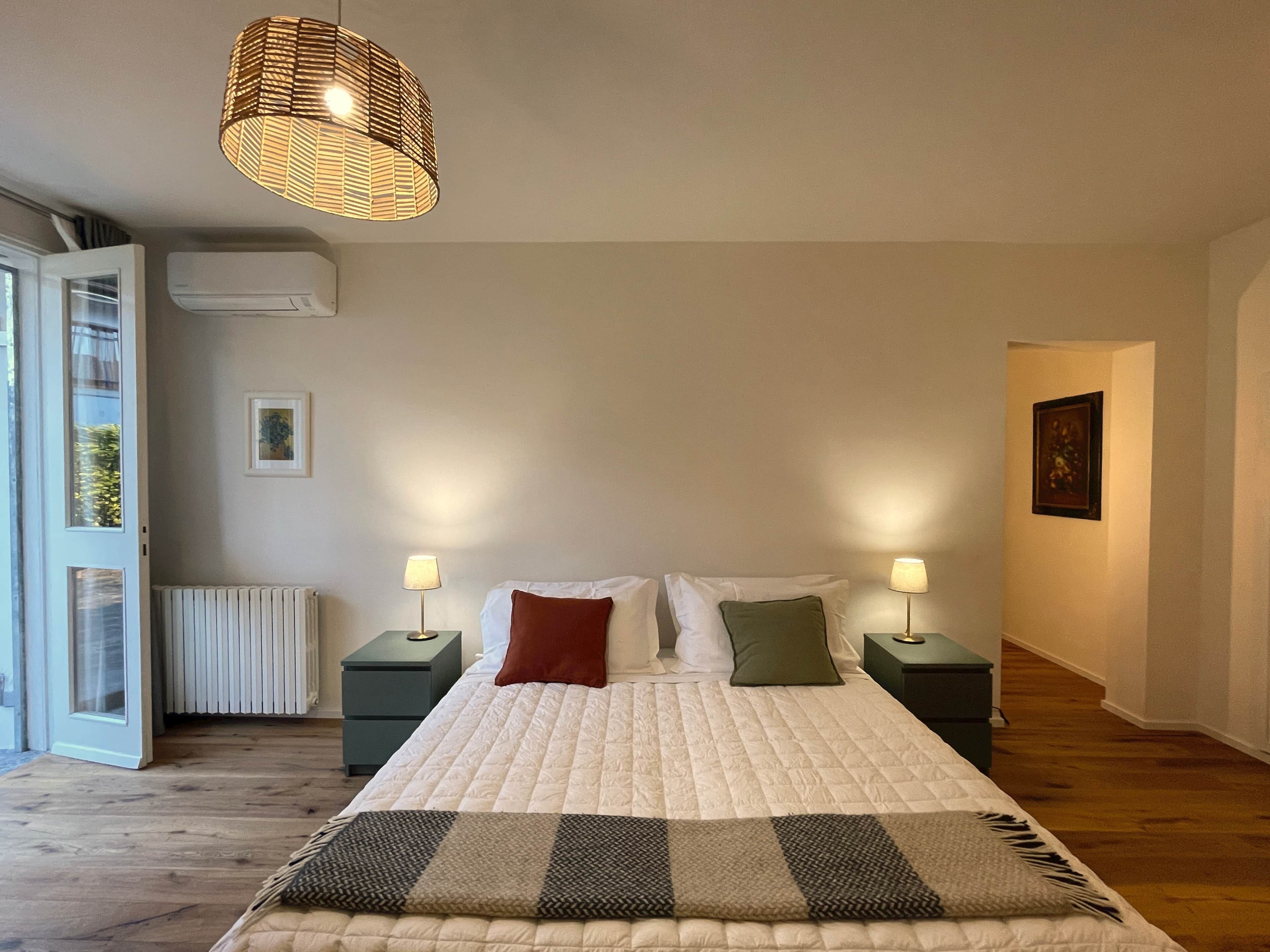 1 bedroom, WiFi, bed sheets