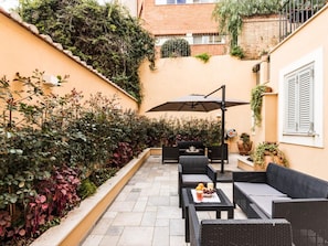 Luxury Apartment, 5 Bedrooms | Terrace/patio - Dolcevita Apartments (Roma)