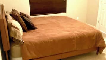 1 bedroom, desk, iron/ironing board, free WiFi