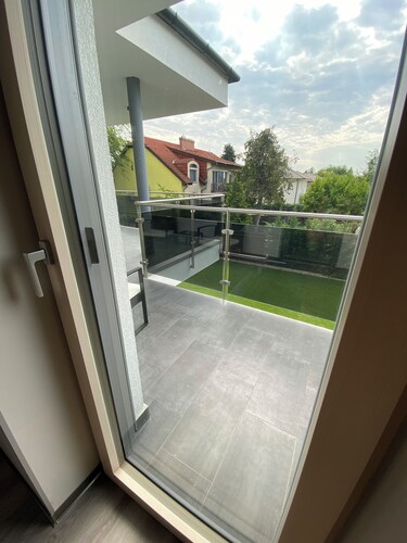 Premium 2-bedroom apartment with 2 bathrooms, balcony and private entrance.