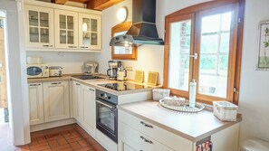 Fridge, microwave, oven, stovetop - The Year 1768—The Little House for 6 (Osterhever)