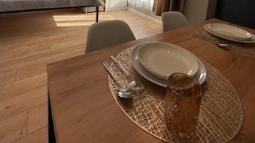 Leilighet, balkong, bakgårdsutsikt | Wi-fi (inkludert)