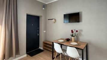 Apartment, Multiple Beds | Interior