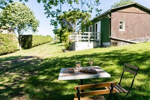 House | Exterior - Charming Little Chalet in the Lot (Le Vigan)