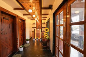 Interior - Sunflower Vista - 6BR Estate with Pool, Hot Tub & Hill Views, Mahabaleshwar (Panchgani)