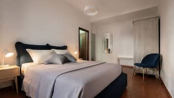 Romantic Double Room | Premium bedding, pillow-top beds, rollaway beds, free WiFi