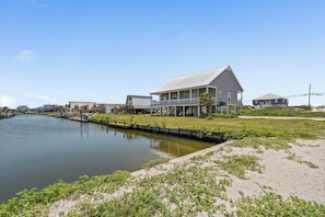Exterior - Gulf View Canal Front Home, Steps to St. Stephen’s Gulf Beach (Dauphin Island)