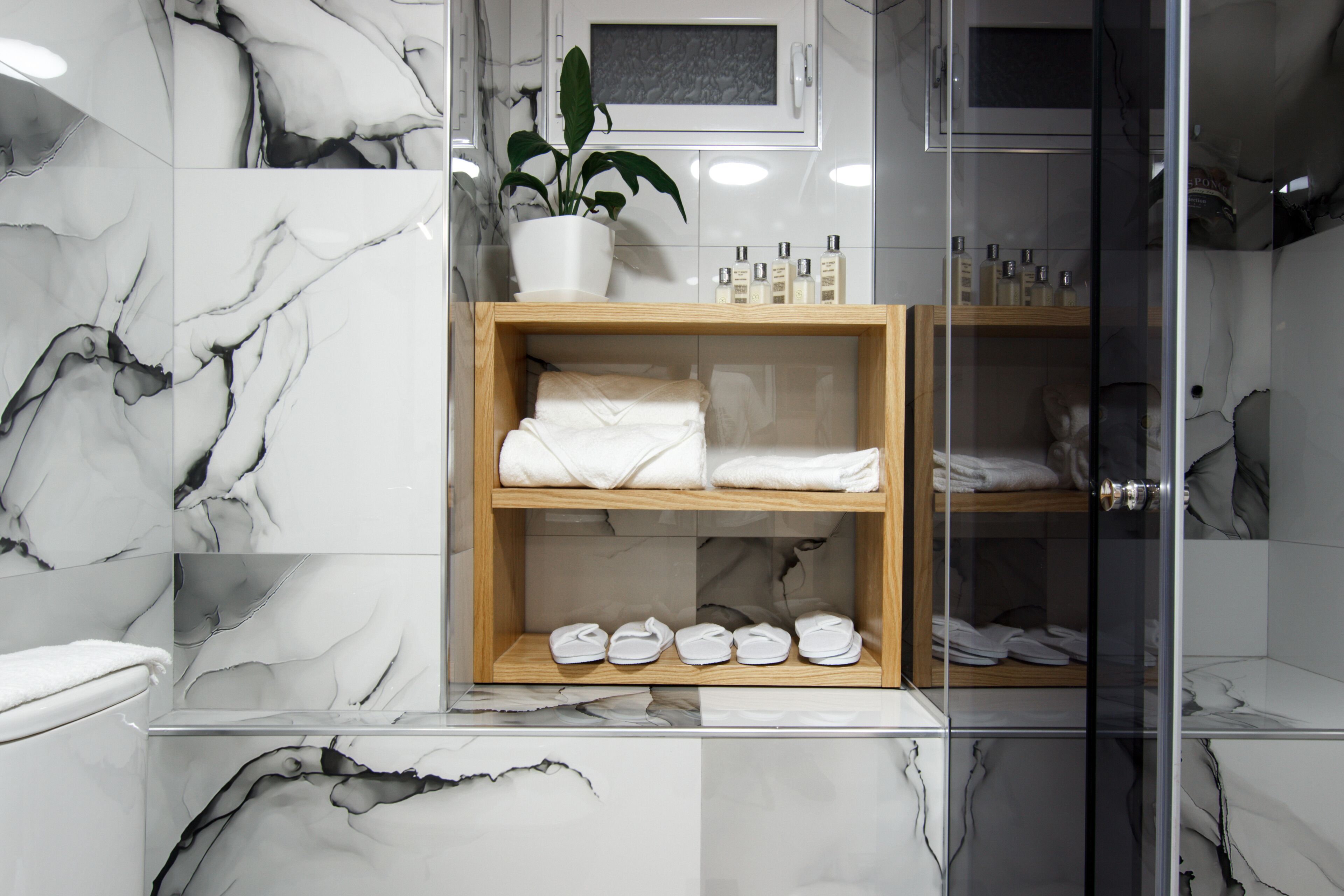 Dusche, Haartrockner, Bidet, Handtücher