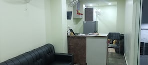 Lobby - STAYAURA BY ROH (Guwahati)