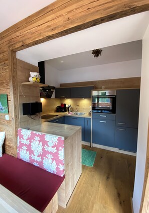Private kitchen - Vrbo Property (Sölden)