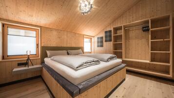 House | 4 bedrooms, individually furnished