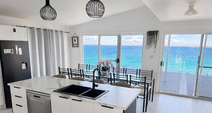 Le Vista – Spectacular Oceanfront Retreat with Panoramic Water Views (Sleeps 14)