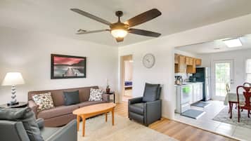 House (3 Bedrooms) | Front of property