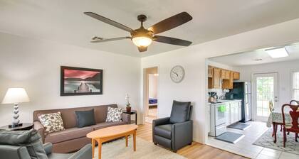 3 Mi to Fort Sill! Family Retreat w/ Fenced Yard