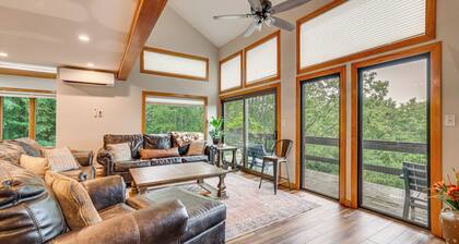 1/2 Mi to Camelback Slopes! Resort-style Townhome