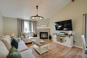House (3 Bedrooms) | Interior - Grill! New Port Richey 'your Home Away From Home (New Port Richey)