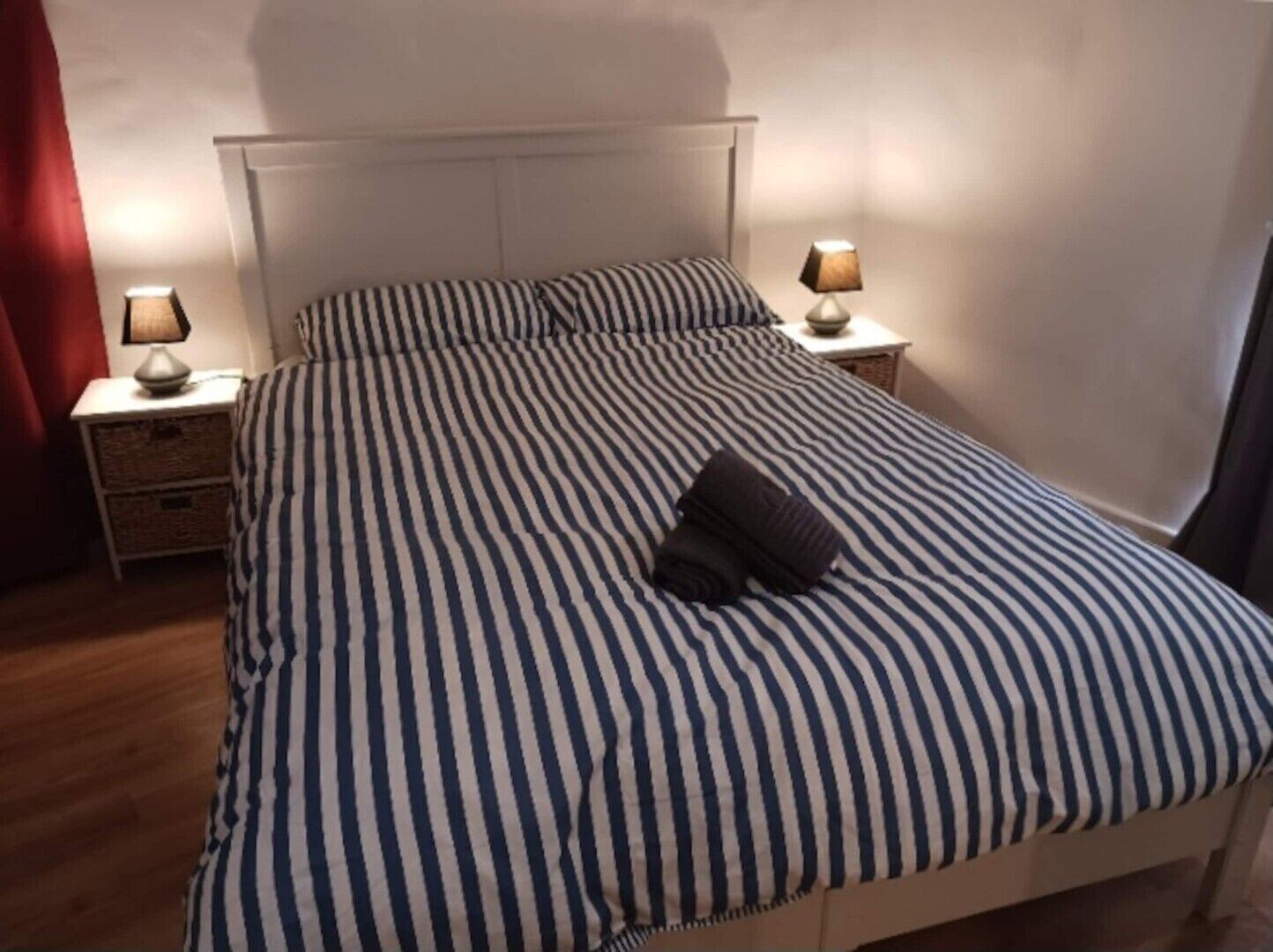 6 bedrooms, iron/ironing board, WiFi (free), bed sheets