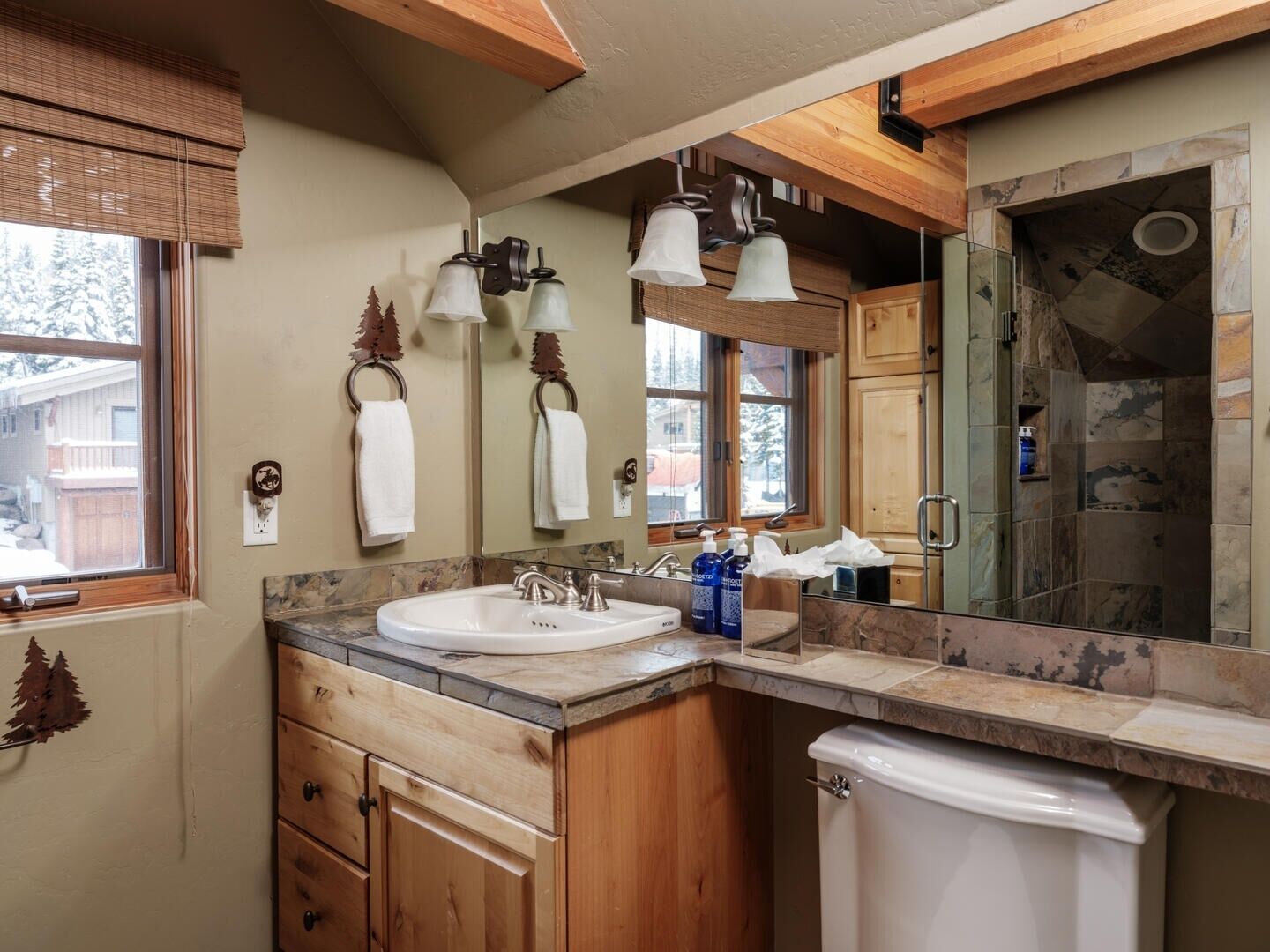 House, 4 Bedrooms | Bathroom