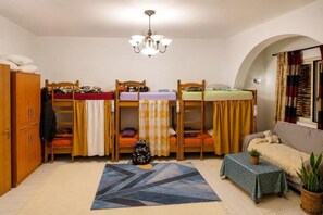 Gemeinsamer Classic-Schlafsaal | Kostenloses WLAN