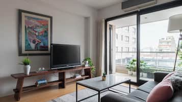 Luxury Apartment, City View | Living area